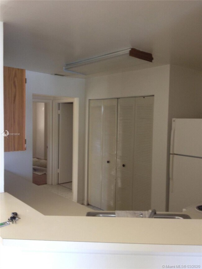 3417 NW 44th St-Unit -203 in Lauderdale Lakes, FL - Building Photo - Building Photo