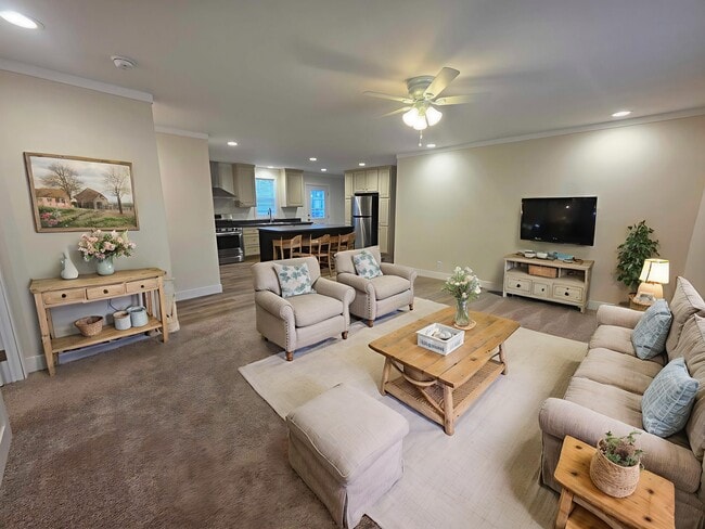 property at 3644 Chestnut St