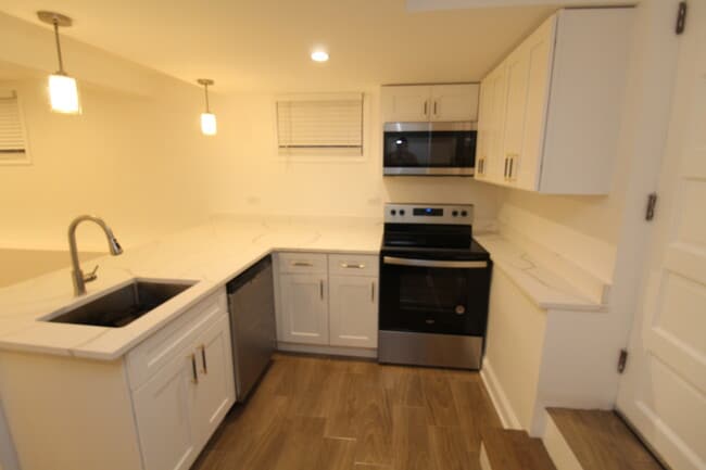 5805 N Richmond St in Chicago, IL - Building Photo - Building Photo