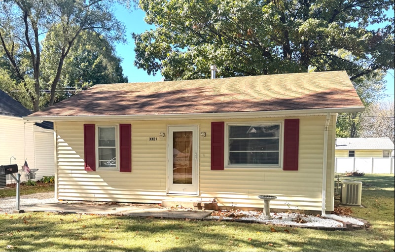 000 Rita Ave in Springfield, IL - Building Photo