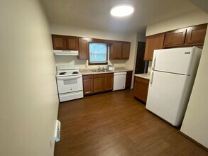403 Franklin St, Unit 4 in Mahomet, IL - Foto de edificio - Building Photo