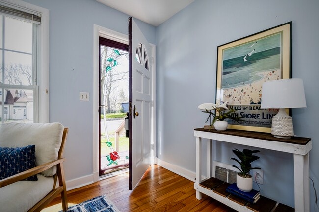 property at 511 Donna Dr