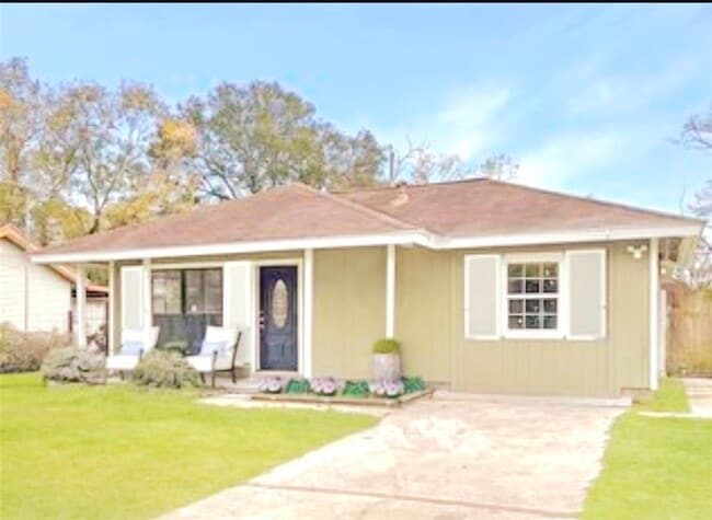 property at 2810 Norman St