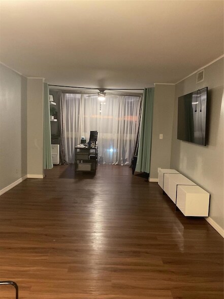 7840 NW 50th St, Unit 504 in Lauderhill, FL - Building Photo