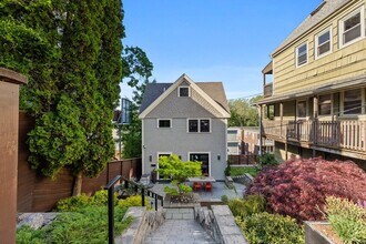 62 Grampian Way, Unit 1 in Boston, MA - Building Photo - Building Photo