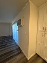 4300 Tujunga Ave in Studio City, CA - Building Photo - Building Photo