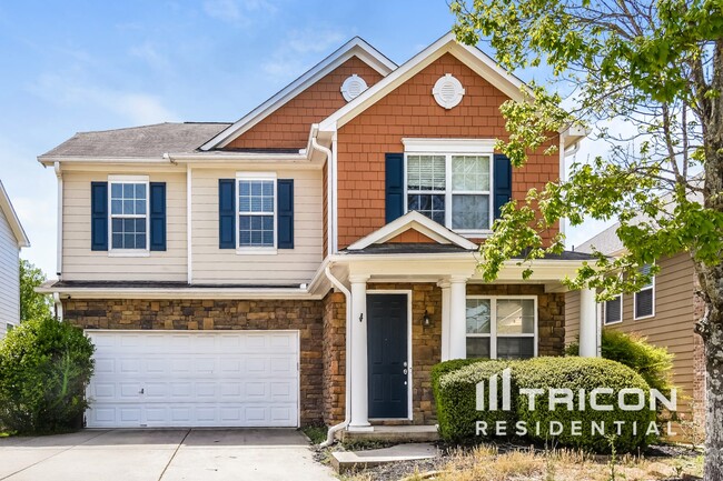 property at 383 Roseglen Dr NW