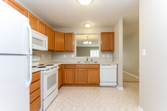 4645 Deacon Ln in Indianapolis, IN - Building Photo - Building Photo