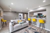 Casa Del Parque Luxury Apartments in Arlington, TX - Building Photo - Interior Photo