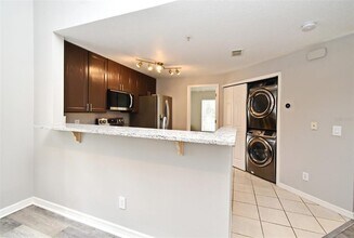 10056 Regent Park Dr in Orlando, FL - Building Photo - Building Photo