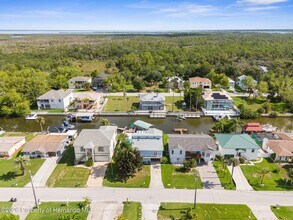 7637 Hatteras Dr in Hudson, FL - Building Photo - Building Photo