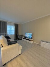 3155 NE 184th St in Aventura, FL - Building Photo - Building Photo