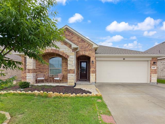 9106 Fieldview Ct in Arlington, TX - Building Photo