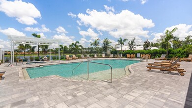 14747 Kingfisher Lp in Naples, FL - Building Photo - Building Photo