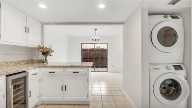 7123 SW 115th Pl in Miami, FL - Building Photo - Building Photo