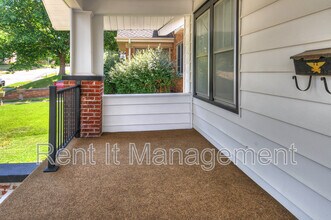 5567 Mason St in Omaha, NE - Building Photo - Building Photo