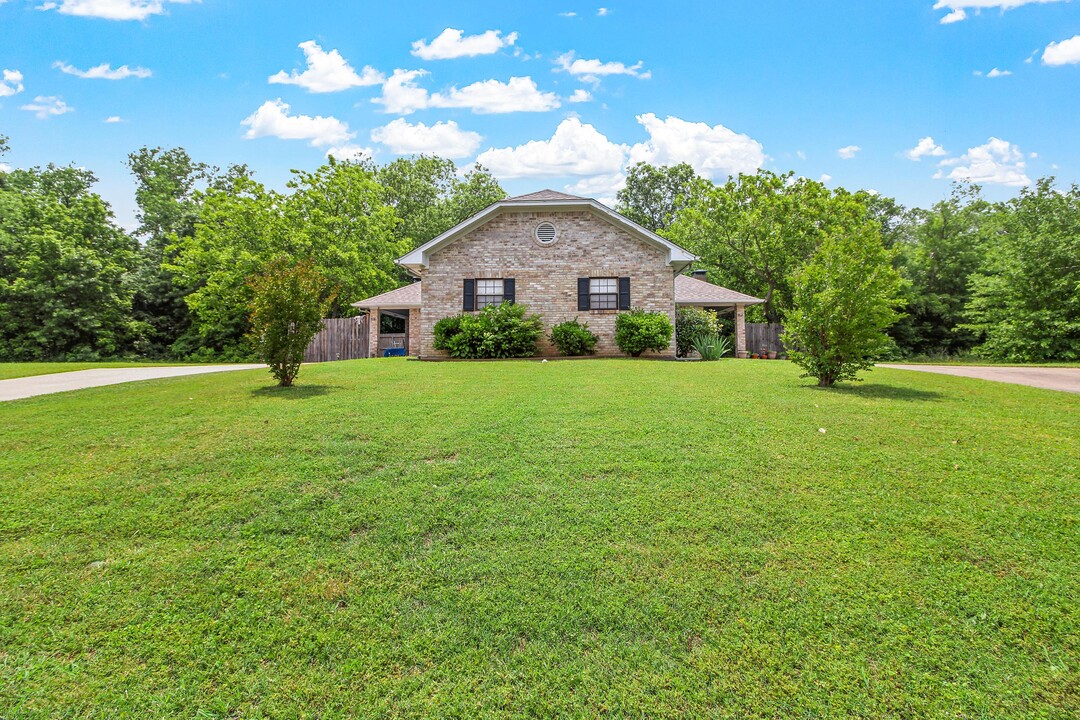 1818 Archer Dr in Sherman, TX - Building Photo