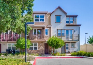 1285 Water Lily Way in San Jose, CA - Building Photo - Building Photo
