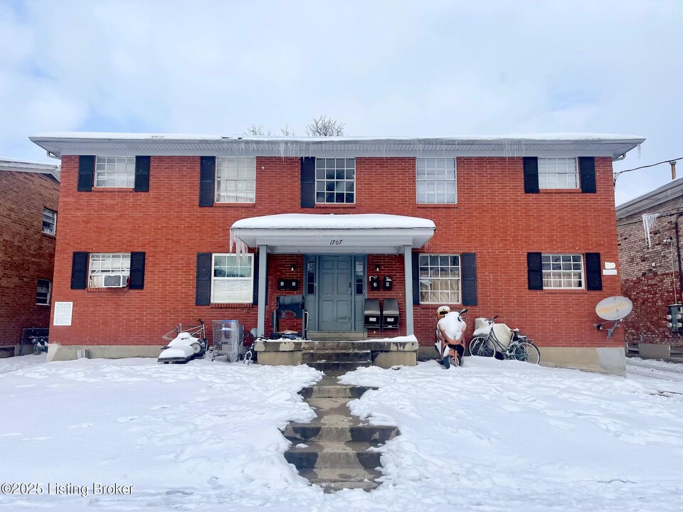 1707 Liberty Bell Way in Louisville, KY - Building Photo