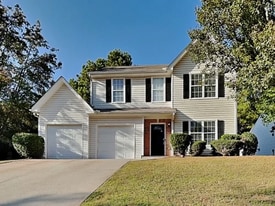 832 Sugar Oak Ln in Lawrenceville, GA - Building Photo