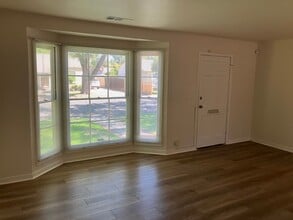 1412 Del Mar Ave in Modesto, CA - Building Photo - Building Photo