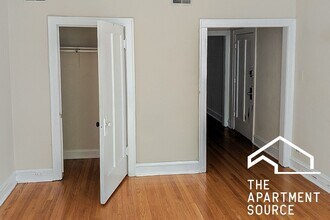 2206 W Foster Ave in Chicago, IL - Building Photo - Building Photo