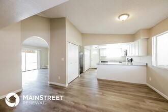 337 W Kristal Way in Phoenix, AZ - Building Photo - Building Photo