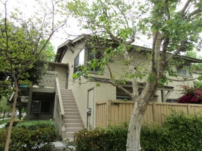 31 Smokestone, Unit 31 in Irvine, CA - Foto de edificio - Building Photo