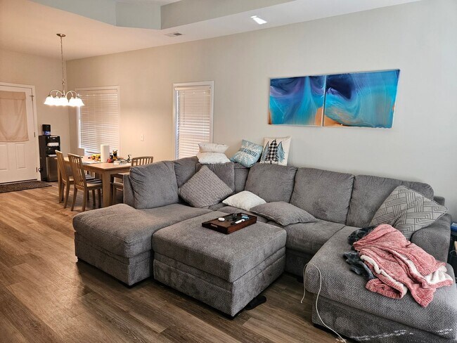 1071 Dan Owen Dr in Hampstead, NC - Building Photo - Building Photo