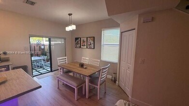 21464 NE 3rd Path in North Miami Beach, FL - Building Photo - Building Photo
