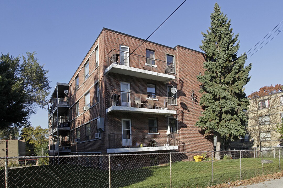 The Shirnan in Toronto, ON - Building Photo