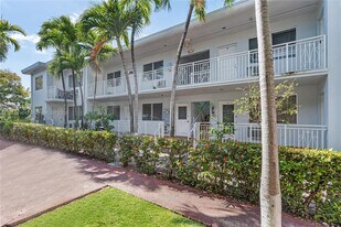 7721 Dickens Ave in Miami Beach, FL - Building Photo