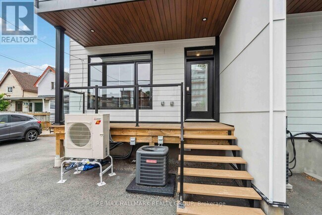 72 Armstrong St in Ottawa, ON - Building Photo - Building Photo