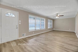 5561 George Rd in Lithonia, GA - Foto de edificio - Building Photo