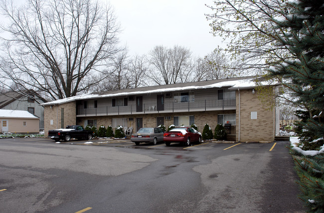 Liberty Commons Apartments in Cuyahoga Falls, OH - Building Photo - Building Photo