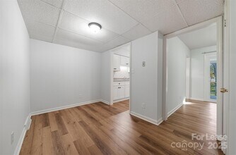 824 6th St NW in Hickory, NC - Foto de edificio - Building Photo