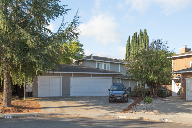 5783-5785 Lilac Blossom Ln in San Jose, CA - Building Photo - Building Photo