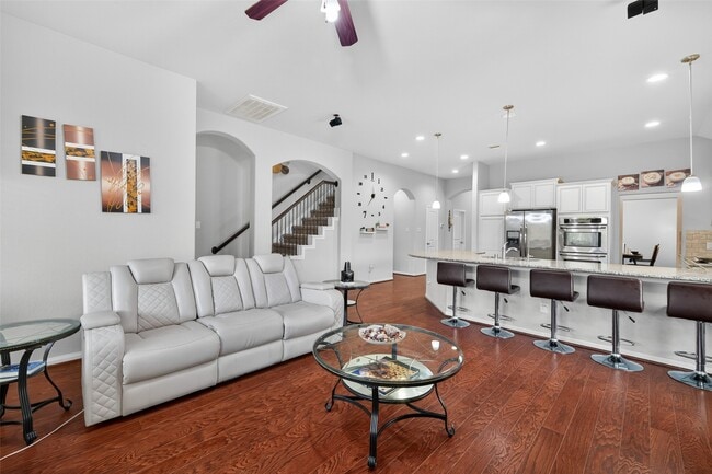 property at 13935 Manobrook Ct