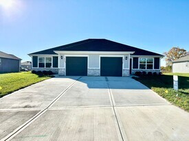 621-623 Fall Meadow Ln in Belton, MO - Building Photo