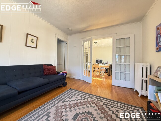 63 Euston Rd, Unit 6 in Boston, MA - Foto de edificio - Building Photo