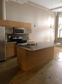 Building Photo - Central Park Lofts Apartamentos in Louisville, Kentucky