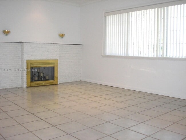 11111 SW 78th Ct in Pinecrest, FL - Building Photo - Building Photo