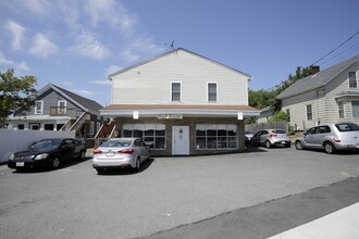 1209 Stafford Rd in Fall River, MA - Building Photo - Building Photo