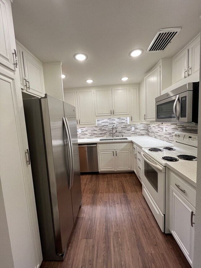 property at 7811 Eads Ave