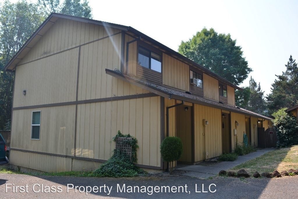 19465 NW Mahama Pl-Unit -#B in Portland, OR - Building Photo