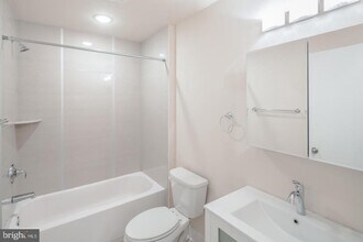 1430 South St in Philadelphia, PA - Building Photo - Building Photo