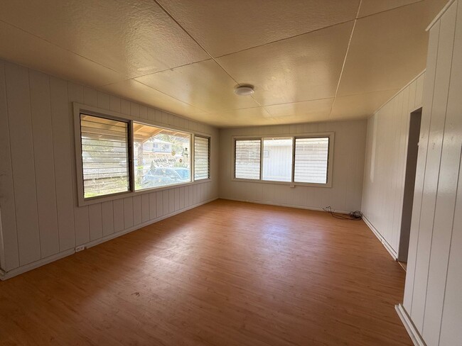 86-055 Farrington Hwy in Waianae, HI - Building Photo - Building Photo