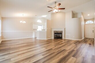 1820 Tinsmith Cir in Lutz, FL - Building Photo - Building Photo