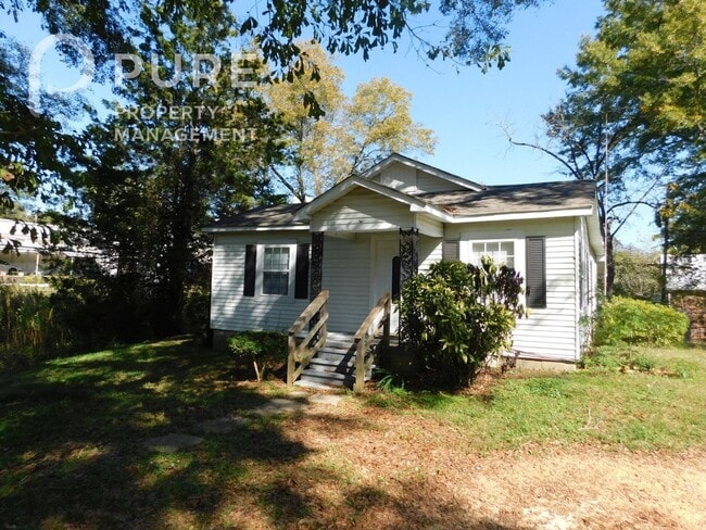 5208 Highland Ave in Adamsville, AL - Building Photo - Building Photo