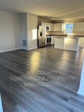 4796 Olivia Wy in Lorain, OH - Building Photo - Building Photo